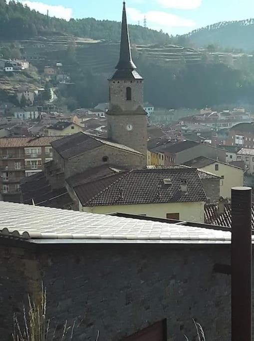 Pis Amb Encant A Campdevanol,Al Centre Del Poble. Dış mekan fotoğraf